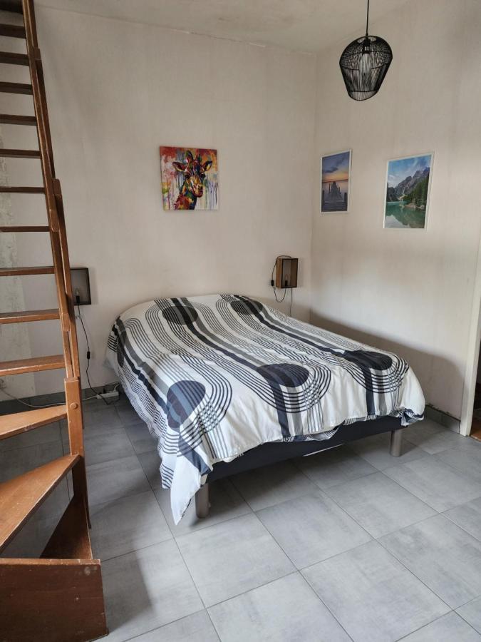 Appartement Duplex F2 Tout Confort Proche Centre Ville Avec Parking Gratuit Montluçon Exteriör bild